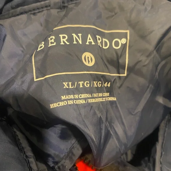 Bernardo hooded quilted puffer coat,zip-front closure & side zip pockets XL NWT - Picture 7 of 10